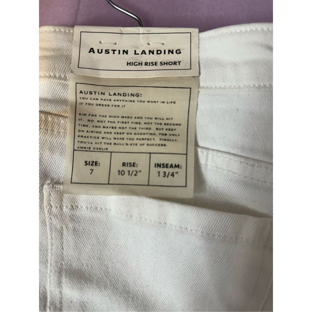Austin landing white HIGH RISE SHORT - Picture 2 of 8
